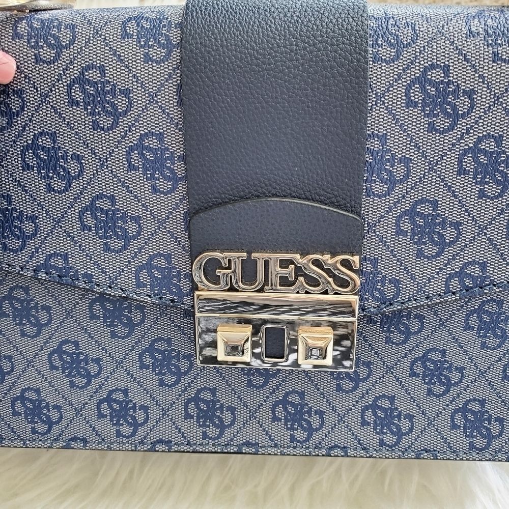 Guess Handbag - Picture 5 of 15